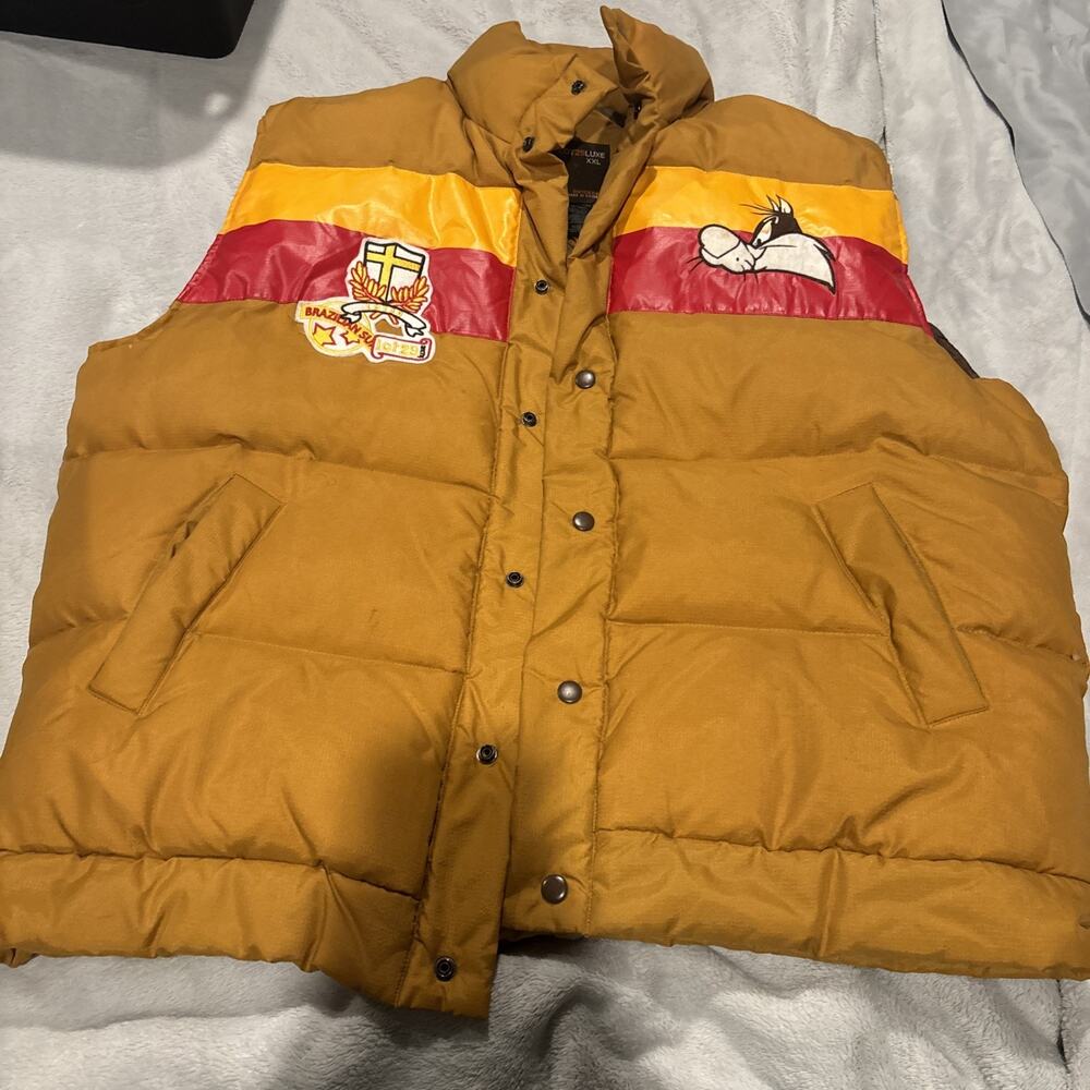 LUXE LOT 29 Looney Tunes Mens XXL Looney Tunes Puffer Vest Sylvester Unisex A-1